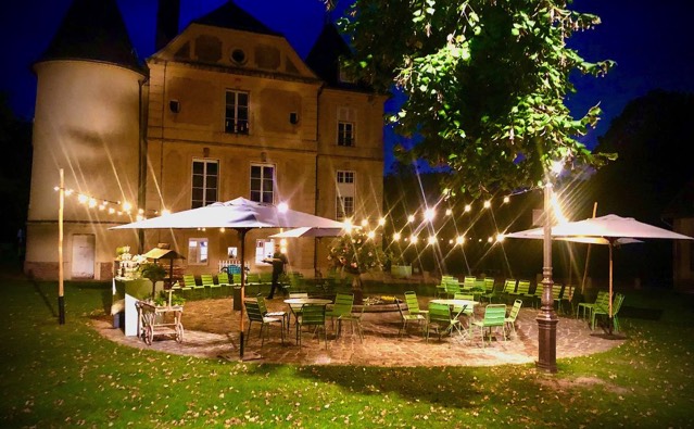 Château de Vaugrigneuse - la cour d’honneur