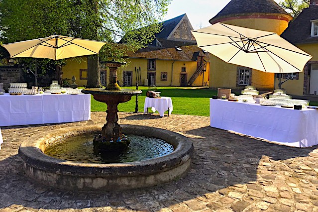 Château de Vaugrigneuse - Cour d’honneur : lieu de réception pour évènements - anniversaires