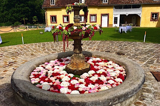 Château de Vaugrigneuse : la cour d’honneur - location pour évènements, séminaires et réceptions
