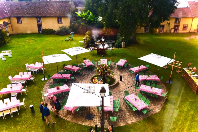 Château de Vaugrigneuse : la cour d’honneur - location pour évènements, séminaires et réceptions