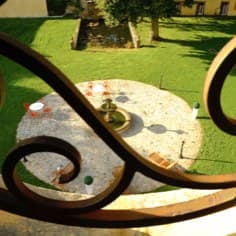 La cour d’honneur vue des mansardes du château.