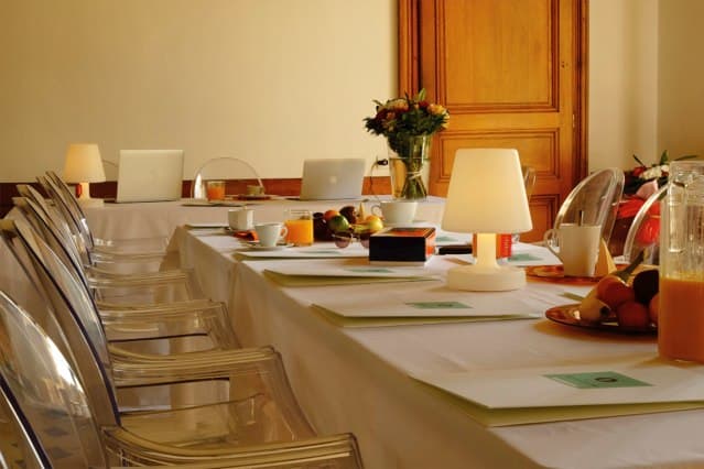 Château de Vaugrigneuse: la salle des gardes - location pour évènements, séminaires ou réceptions.