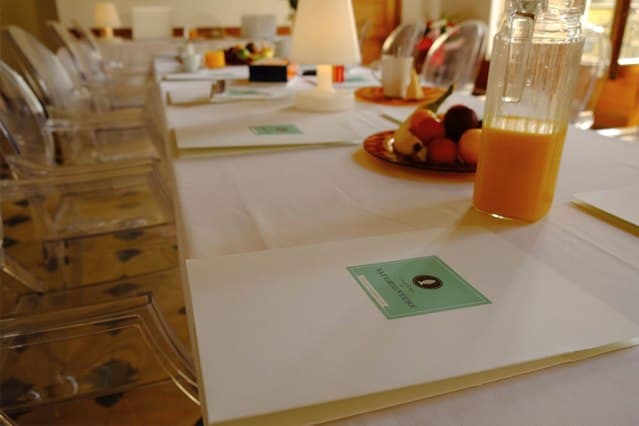 Château de Vaugrigneuse: la salle des gardes - location pour évènements, séminaires ou réceptions.